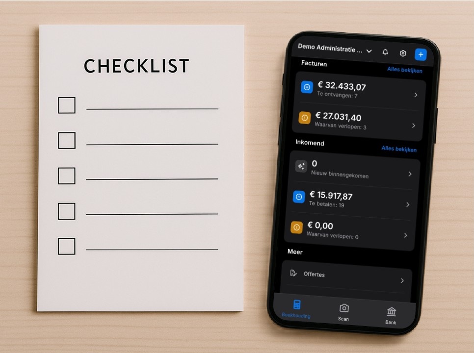 Checklist naast boekhoud-app, eenvoudig overzicht